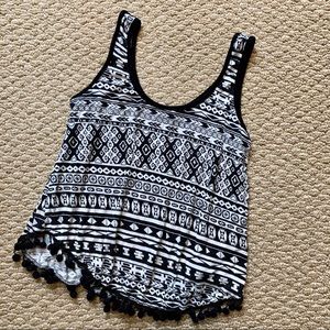 💙5/$25 Tasseled Tank🖤🤍